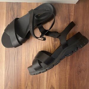 Cole Haan NWOB zero grand sandals size 9